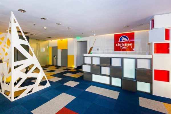 christian-tour-backoffice-office-design-by-deadline-construct-after