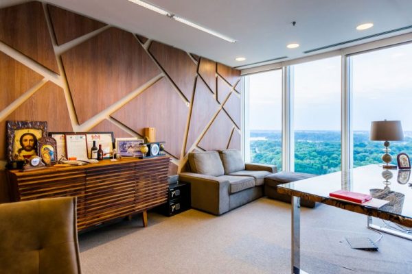 christian-tour-backoffice-office-design-by-deadline-construct-after