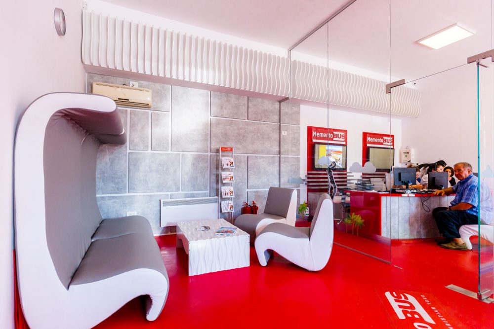 memento-bus-gara-office-design
